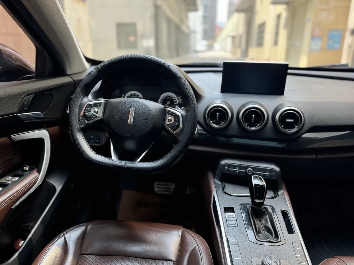 2017 WEY VV7 2.0T 234HP L4 7DCT,autocango,china used car exporter,china ev exporter,chinese used car exporter,chinese used ev exporter