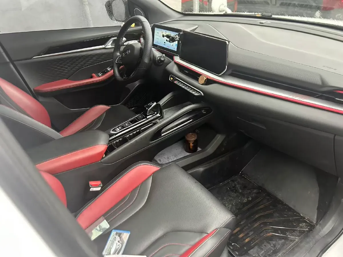 2023 Geely Coolray 1.5T 181HP L4 7DCT,autocango,china used car exporter,china ev exporter,chinese used car exporter,chinese used ev exporter