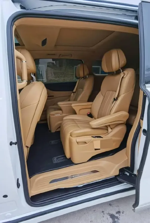 2022 Voyah Dream BEV 82KWH,autocango,china used car exporter,china ev exporter,chinese used car exporter,chinese used ev exporter