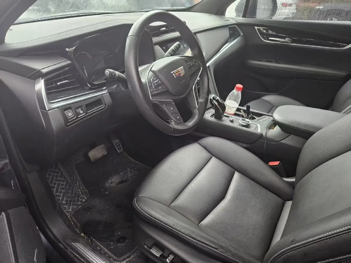 2023 Cadillac XT5 2.0T 237HP L4 9AT,autocango,china used car exporter,china ev exporter,chinese used car exporter,chinese used ev exporter