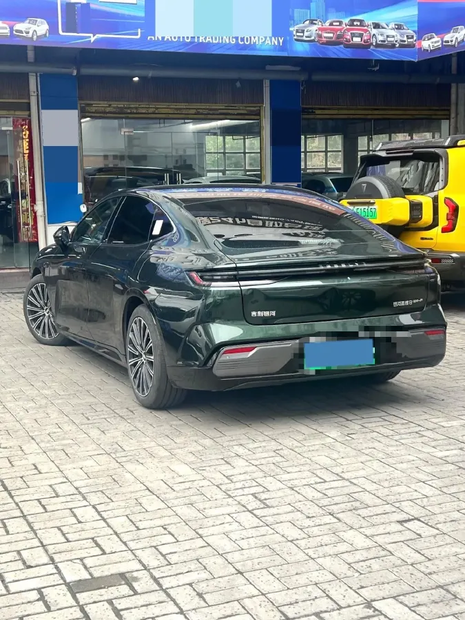 2025 Geely Galaxy Starshine 8 1.5T 163HP L4 3DHT PHEV 27.69KWH,autocango,china used car exporter,china ev exporter,chinese used car exporter,chinese used ev exporter