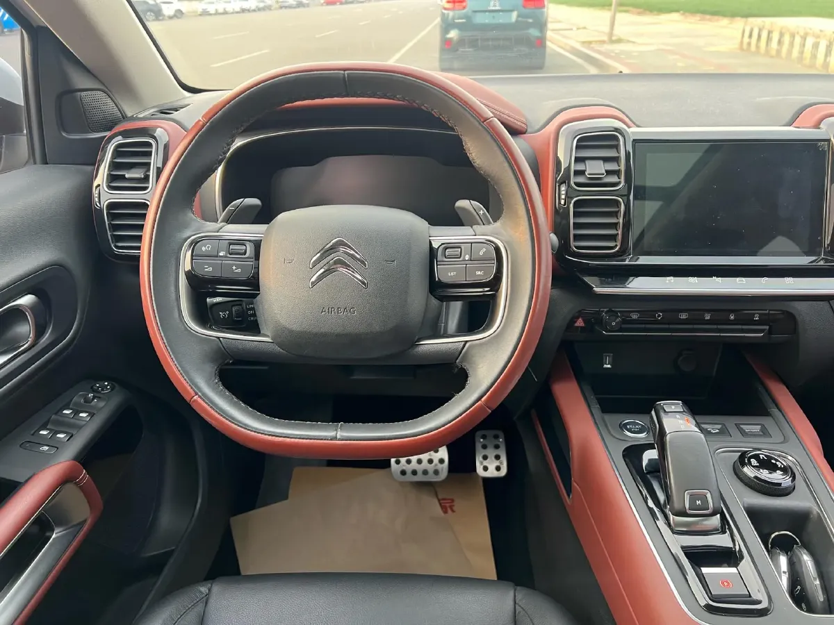 2017 Citroen C5 Aircross 1.8T 204HP L4 6AT,autocango,china used car exporter,china ev exporter,chinese used car exporter,chinese used ev exporter