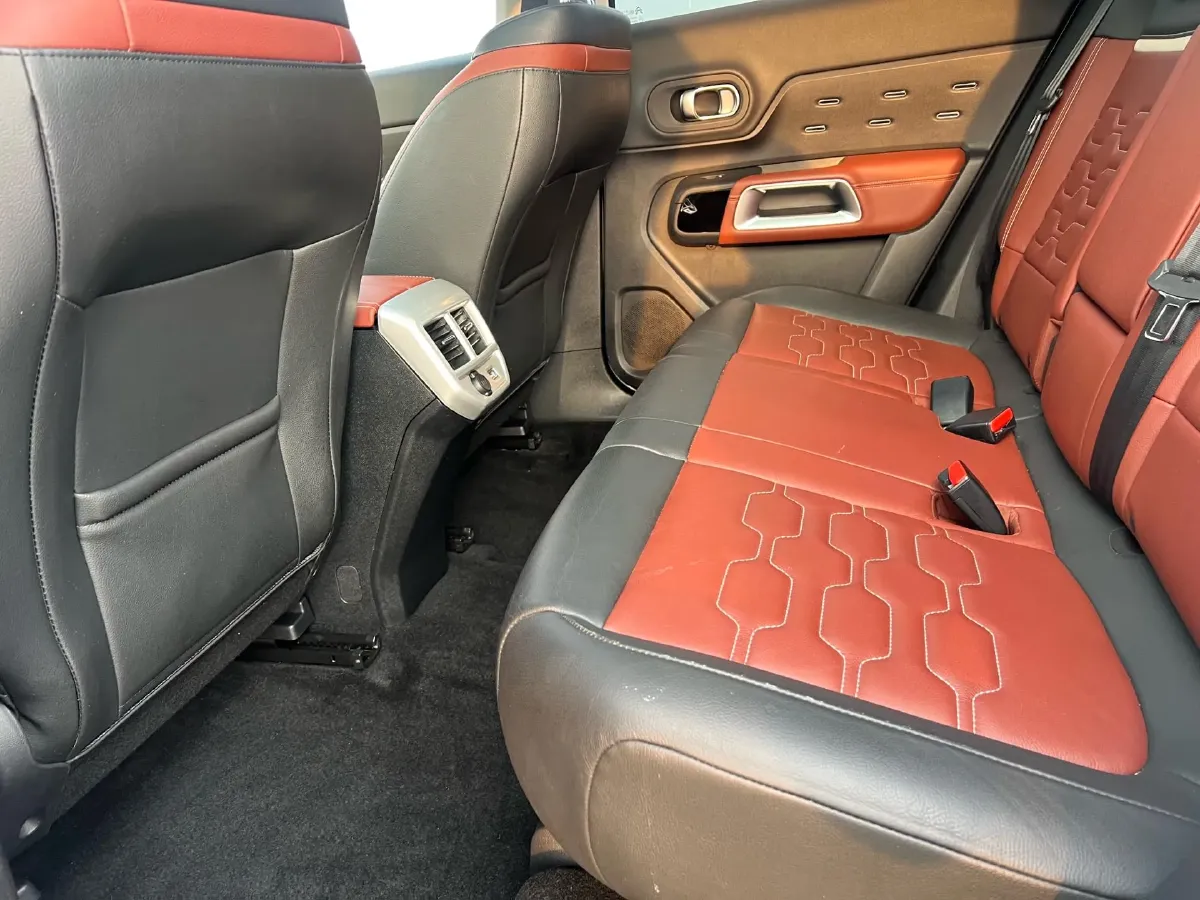 2017 Citroen C5 Aircross 1.8T 204HP L4 6AT,autocango,china used car exporter,china ev exporter,chinese used car exporter,chinese used ev exporter