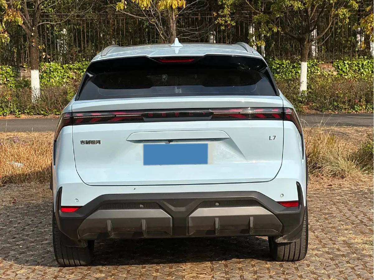 2023 Geely Galaxy L7 1.5T 163HP L4 3DHT PHEV 18.7KWH,autocango,china used car exporter,china ev exporter,chinese used car exporter,chinese used ev exporter