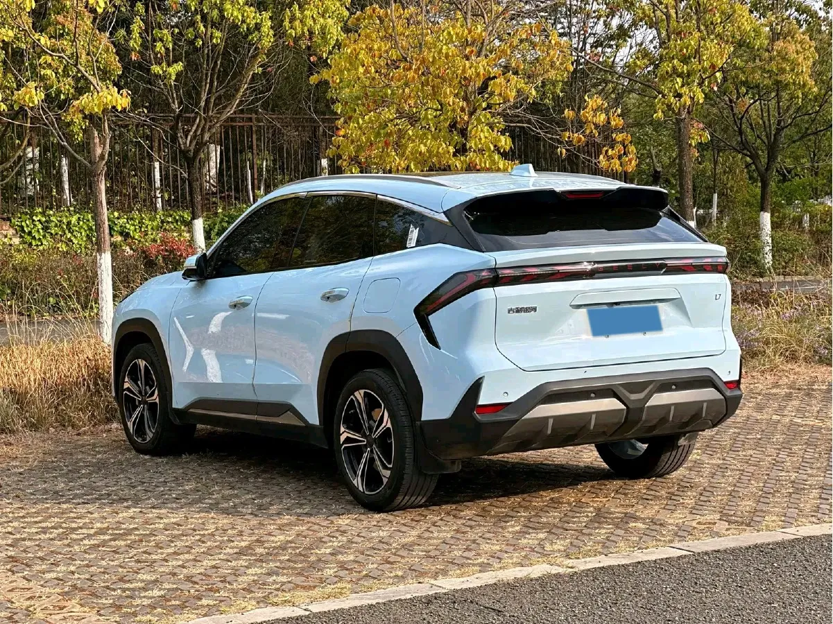 2023 Geely Galaxy L7 1.5T 163HP L4 3DHT PHEV 18.7KWH,autocango,china used car exporter,china ev exporter,chinese used car exporter,chinese used ev exporter