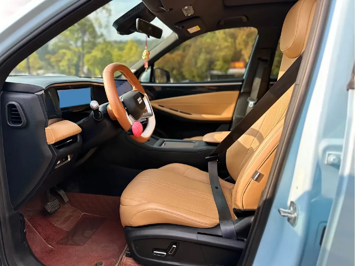 2023 Geely Galaxy L7 1.5T 163HP L4 3DHT PHEV 18.7KWH,autocango,china used car exporter,china ev exporter,chinese used car exporter,chinese used ev exporter