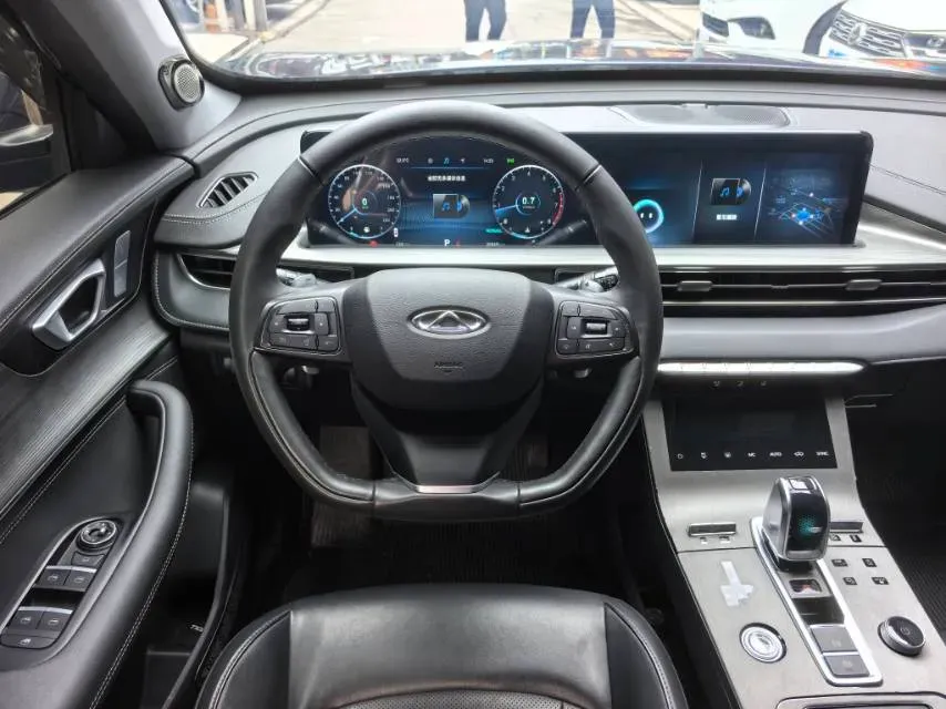 2022 Chery Tiggo 8 Plus 1.6T 197HP L4 7DCT,autocango,china used car exporter,china ev exporter,chinese used car exporter,chinese used ev exporter