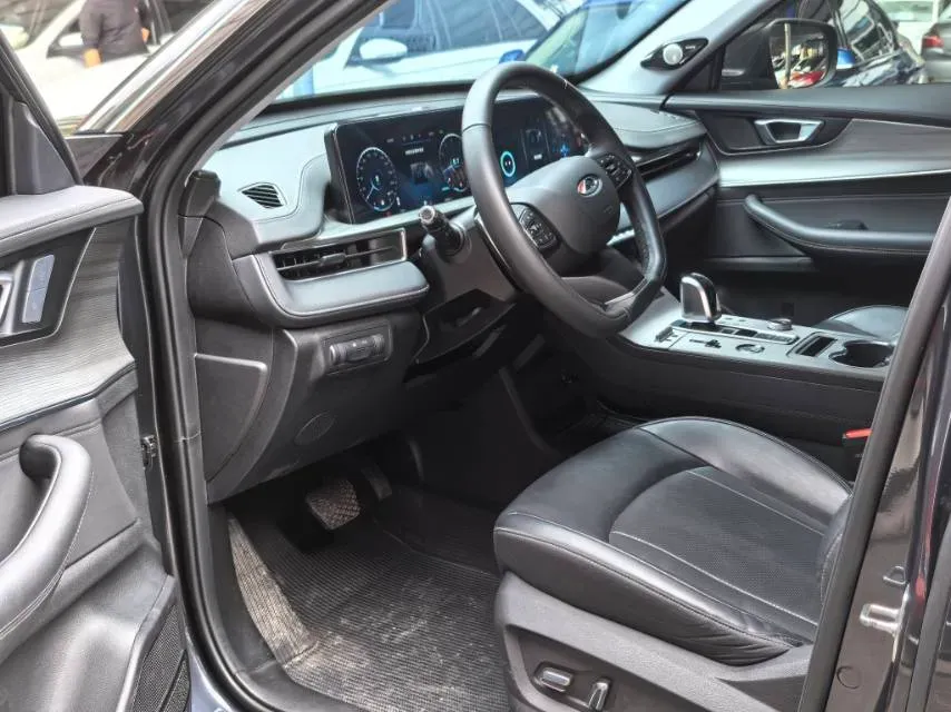 2022 Chery Tiggo 8 Plus 1.6T 197HP L4 7DCT,autocango,china used car exporter,china ev exporter,chinese used car exporter,chinese used ev exporter