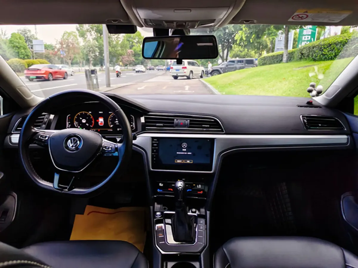 2021 Volkswagen Lamando 1.4T 150HP L4 7DCT,autocango,china used car exporter,china ev exporter,chinese used car exporter,chinese used ev exporter