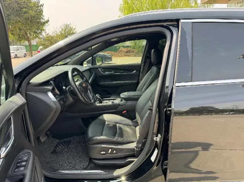 2020 Cadillac XT5 2.0T 237HP L4 9AT,autocango,china used car exporter,china ev exporter,chinese used car exporter,chinese used ev exporter