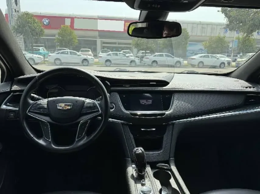 2020 Cadillac XT5 2.0T 237HP L4 9AT,autocango,china used car exporter,china ev exporter,chinese used car exporter,chinese used ev exporter