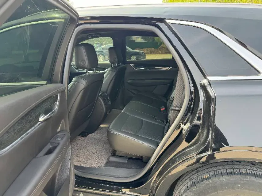 2020 Cadillac XT5 2.0T 237HP L4 9AT,autocango,china used car exporter,china ev exporter,chinese used car exporter,chinese used ev exporter