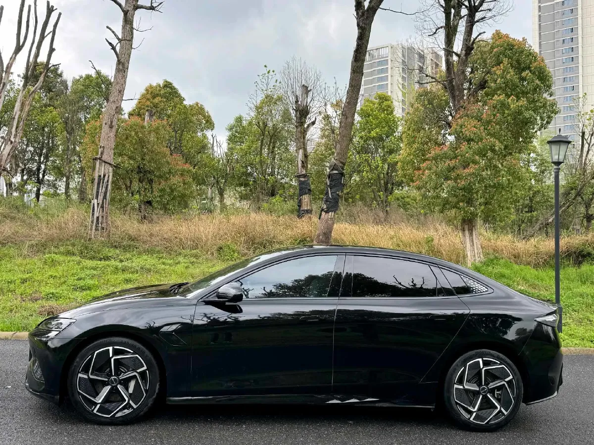 2022 AITO AITO M5 Range Extended 125HP REEV 40KWH,autocango,china used car exporter,china ev exporter,chinese used car exporter,chinese used ev exporter