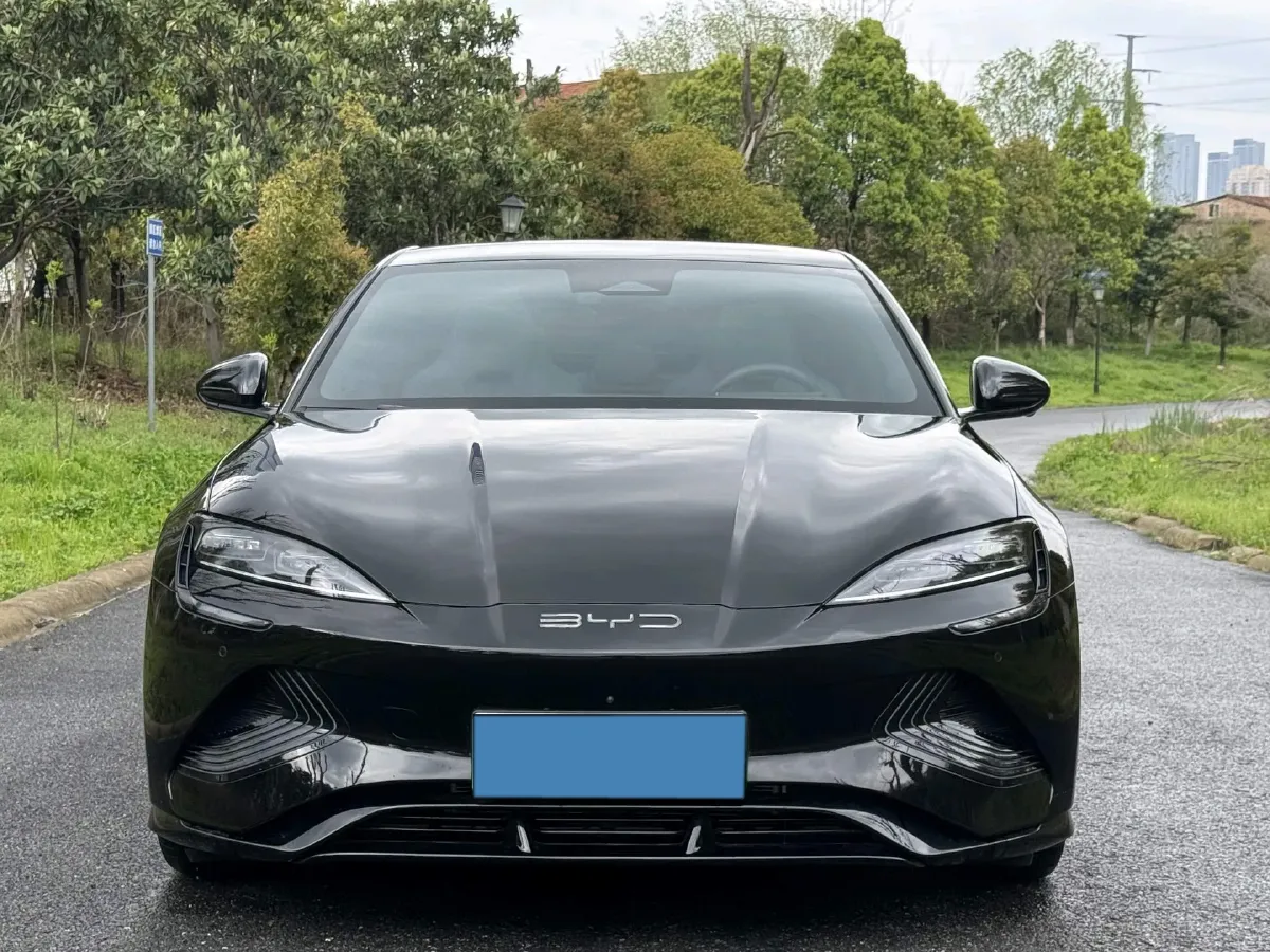 2022 AITO AITO M5 Range Extended 125HP REEV 40KWH,autocango,china used car exporter,china ev exporter,chinese used car exporter,chinese used ev exporter