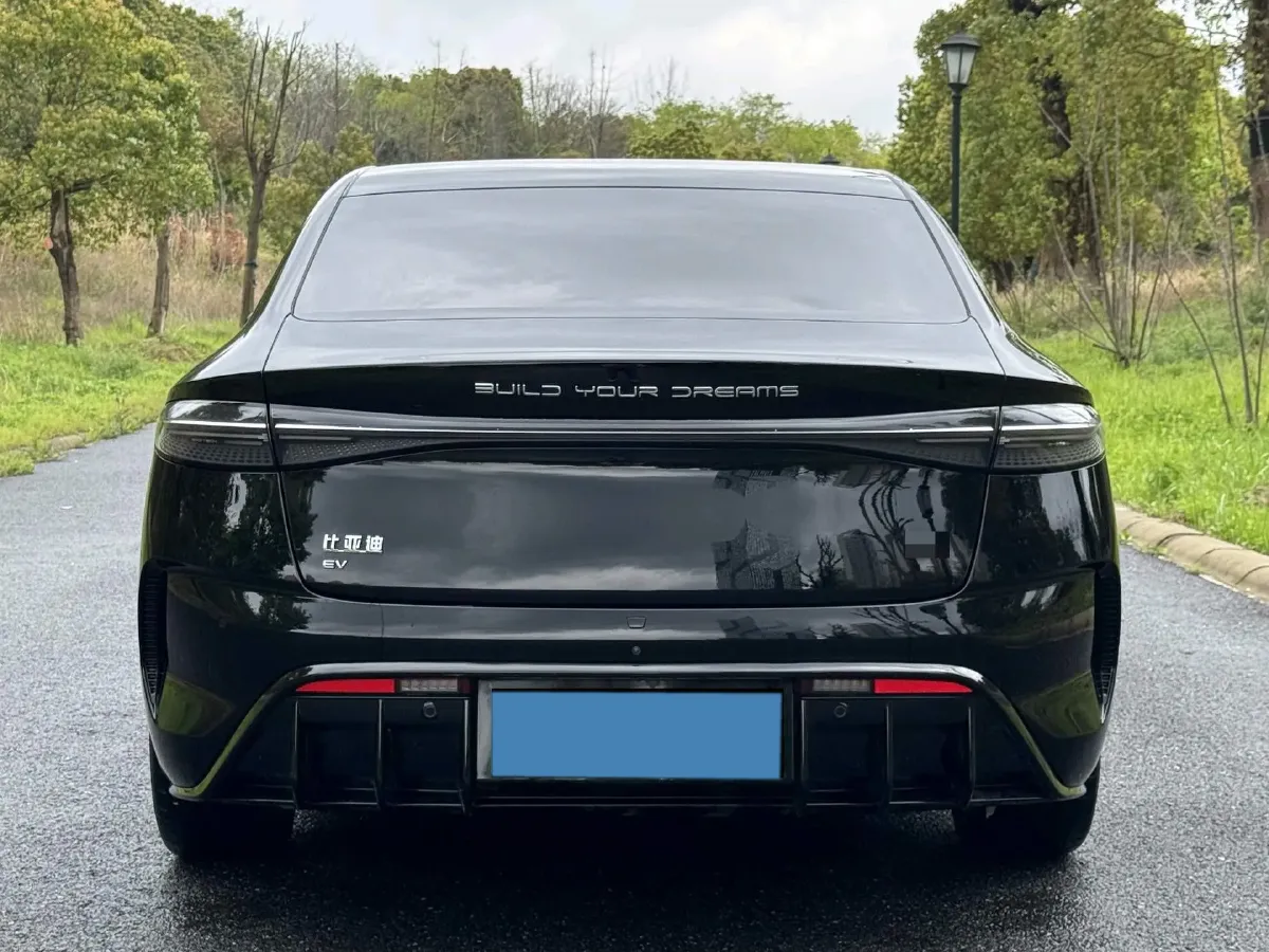 2022 AITO AITO M5 Range Extended 125HP REEV 40KWH,autocango,china used car exporter,china ev exporter,chinese used car exporter,chinese used ev exporter