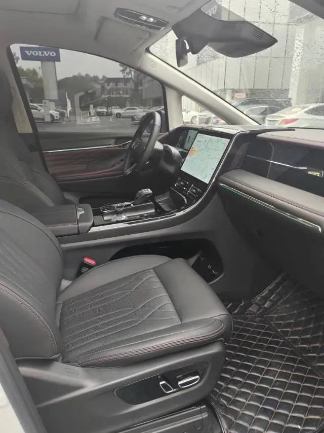 2024 GAC Trumpchi M8 2.0T 190HP L4 2DHT Hybrid,autocango,china used car exporter,china ev exporter,chinese used car exporter,chinese used ev exporter