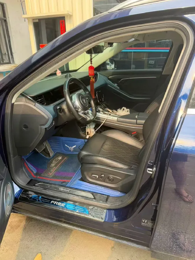 2021 Voyah FREE Range Extended 109HP REEV 33KWH,autocango,china used car exporter,china ev exporter,chinese used car exporter,chinese used ev exporter