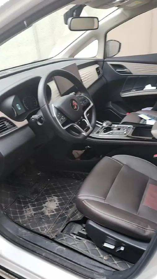 2022 Roewe RX5 MAX 2.0T 231HP L4 8AT,autocango,china used car exporter,china ev exporter,chinese used car exporter,chinese used ev exporter