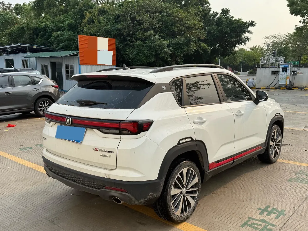 2022 ChangAn CS35 Plus 1.4T 160HP L4 7DCT,autocango,china used car exporter,china ev exporter,chinese used car exporter,chinese used ev exporter