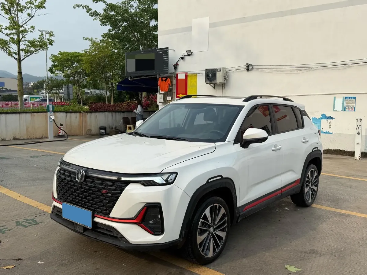 2022 ChangAn CS35 Plus 1.4T 160HP L4 7DCT,autocango,china used car exporter,china ev exporter,chinese used car exporter,chinese used ev exporter