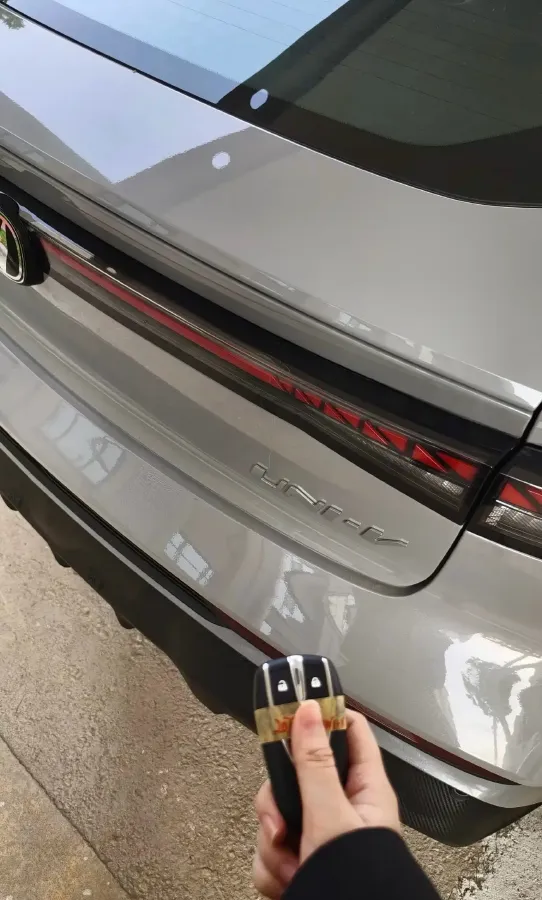 2025 ChangAn UNI-V 1.5T 192HP L4 7DCT,autocango,china used car exporter,china ev exporter,chinese used car exporter,chinese used ev exporter