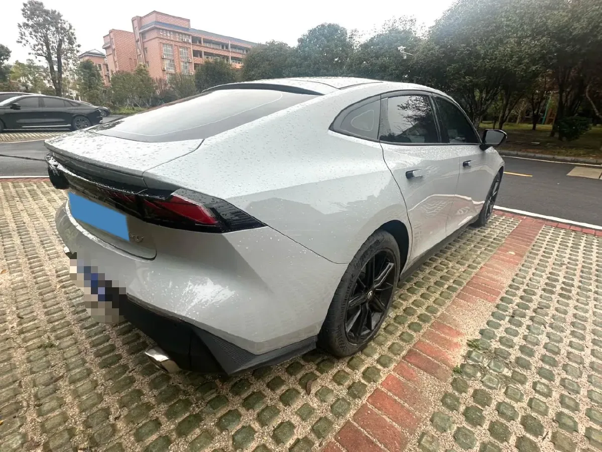 2022 ChangAn UNI-V 1.5T 188HP L4 7DCT,autocango,china used car exporter,china ev exporter,chinese used car exporter,chinese used ev exporter