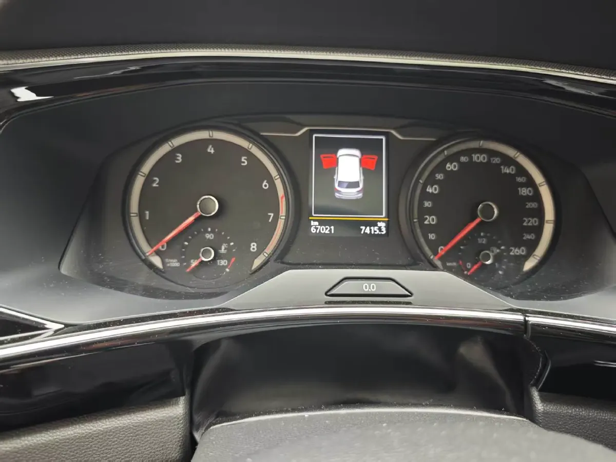 2019 Jeep Cherokee 2.0T 234HP L4 9AT,autocango,china used car exporter,china ev exporter,chinese used car exporter,chinese used ev exporter