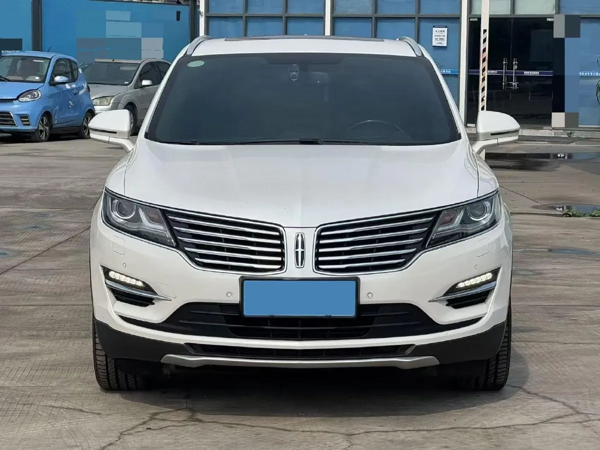 2017 Lincoln MKC 2.0T 203HP L4 6AT,autocango,china used car exporter,china ev exporter,chinese used car exporter,chinese used ev exporter