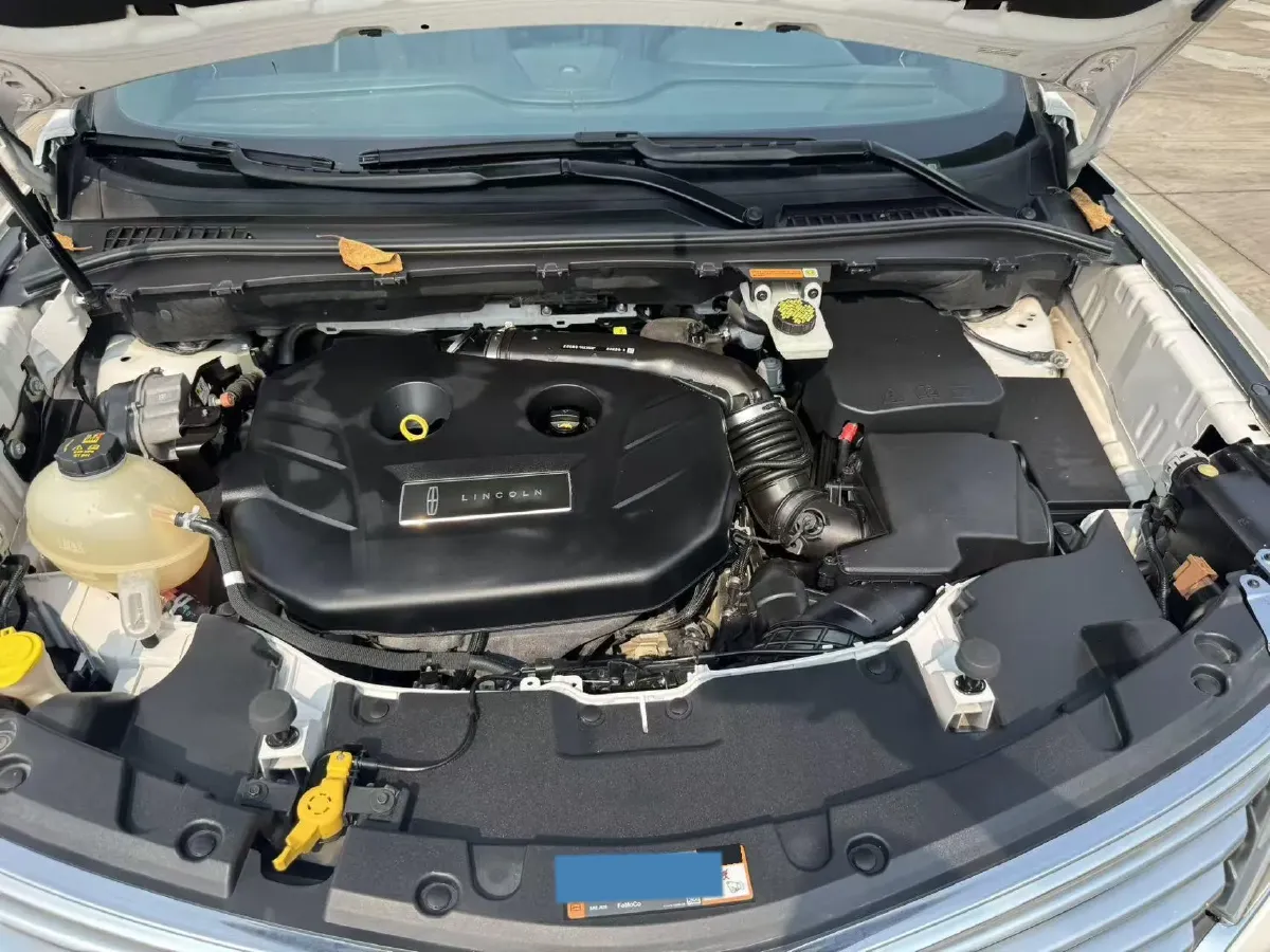 2017 Lincoln MKC 2.0T 203HP L4 6AT,autocango,china used car exporter,china ev exporter,chinese used car exporter,chinese used ev exporter