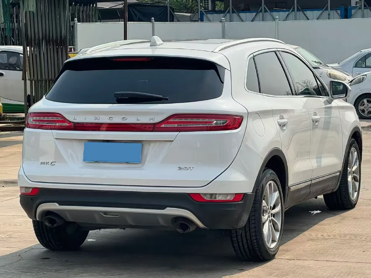 2017 Lincoln MKC 2.0T 203HP L4 6AT,autocango,china used car exporter,china ev exporter,chinese used car exporter,chinese used ev exporter