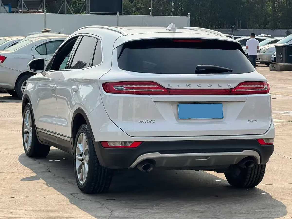 2017 Lincoln MKC 2.0T 203HP L4 6AT,autocango,china used car exporter,china ev exporter,chinese used car exporter,chinese used ev exporter