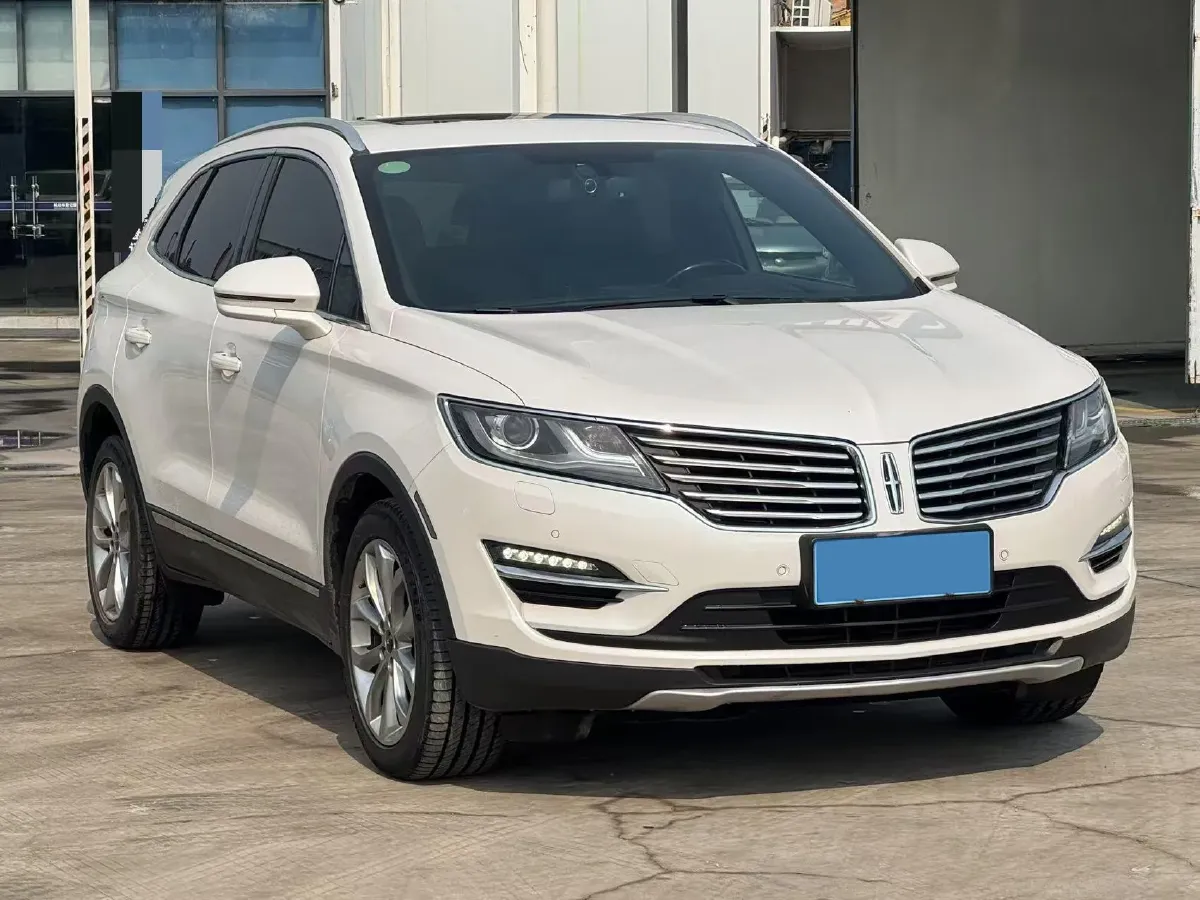 2017 Lincoln MKC 2.0T 203HP L4 6AT,autocango,china used car exporter,china ev exporter,chinese used car exporter,chinese used ev exporter