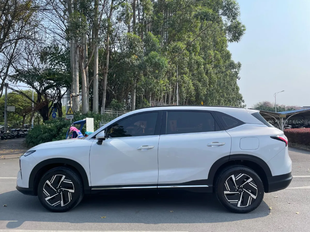 2024 WuLing XingGuangS 1.5L 106HP L4 E-CVT PHEV 20.5KWH,autocango,china used car exporter,china ev exporter,chinese used car exporter,chinese used ev exporter