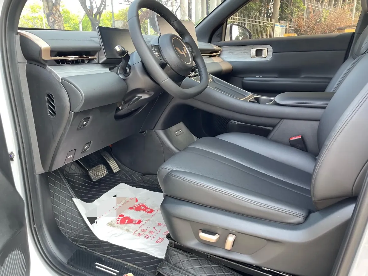 2024 WuLing XingGuangS 1.5L 106HP L4 E-CVT PHEV 20.5KWH,autocango,china used car exporter,china ev exporter,chinese used car exporter,chinese used ev exporter