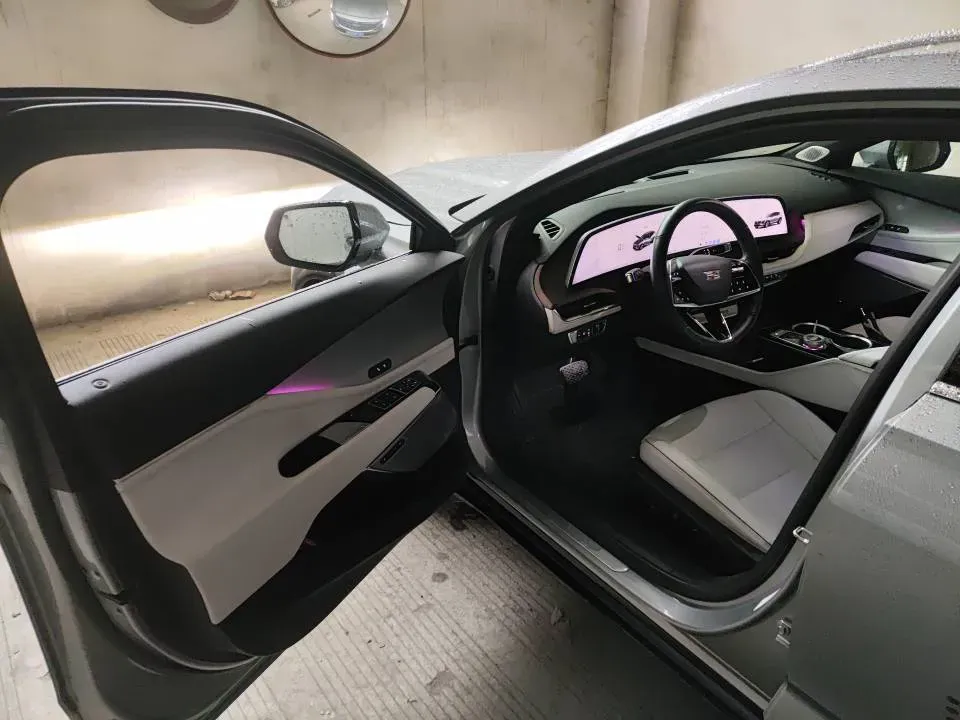 2023 Cadillac GT4 1.5T 211HP L4 9AT,autocango,china used car exporter,china ev exporter,chinese used car exporter,chinese used ev exporter