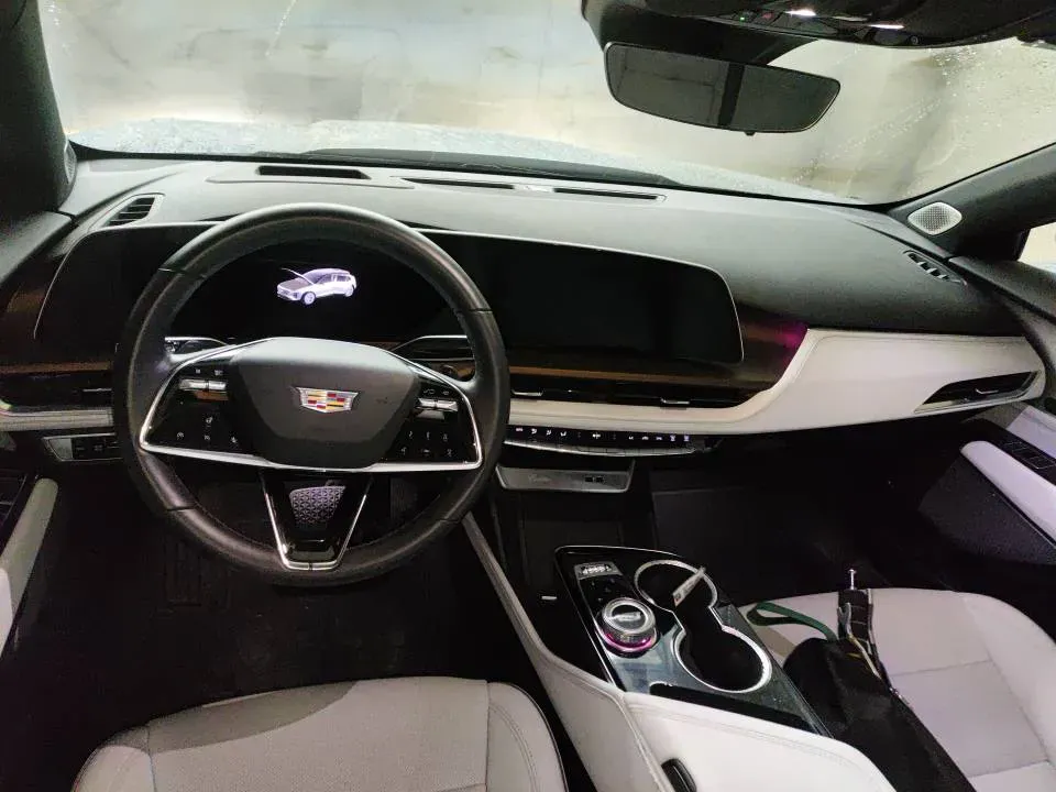 2023 Cadillac GT4 1.5T 211HP L4 9AT,autocango,china used car exporter,china ev exporter,chinese used car exporter,chinese used ev exporter