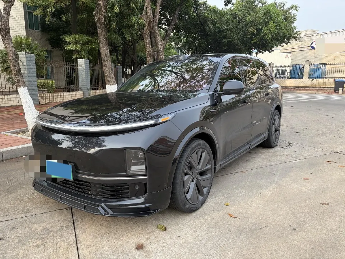 2023 Li L9 Range Extended 154HP REEV 42.6KWH,autocango,china used car exporter,china ev exporter,chinese used car exporter,chinese used ev exporter
