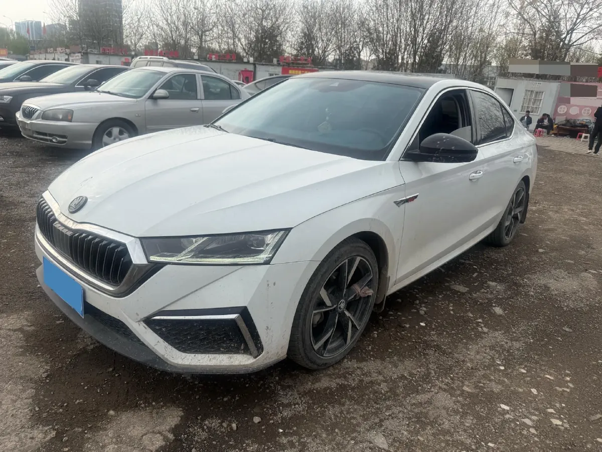 2022 Skoda Octavia 1.4T 150HP L4 7DCT,autocango,china used car exporter,china ev exporter,chinese used car exporter,chinese used ev exporter