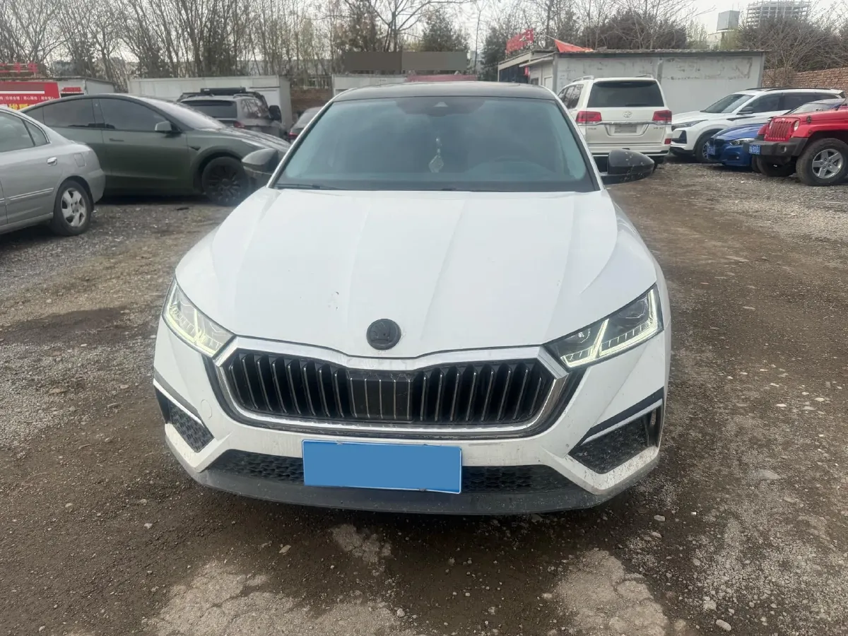2022 Skoda Octavia 1.4T 150HP L4 7DCT,autocango,china used car exporter,china ev exporter,chinese used car exporter,chinese used ev exporter