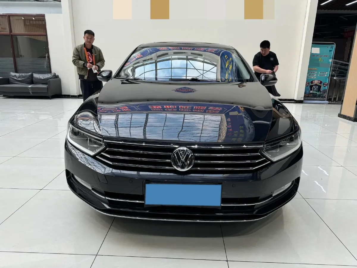 2018 Volkswagen Magotan 1.8T 180HP L4 7DCT,autocango,china used car exporter,china ev exporter,chinese used car exporter,chinese used ev exporter
