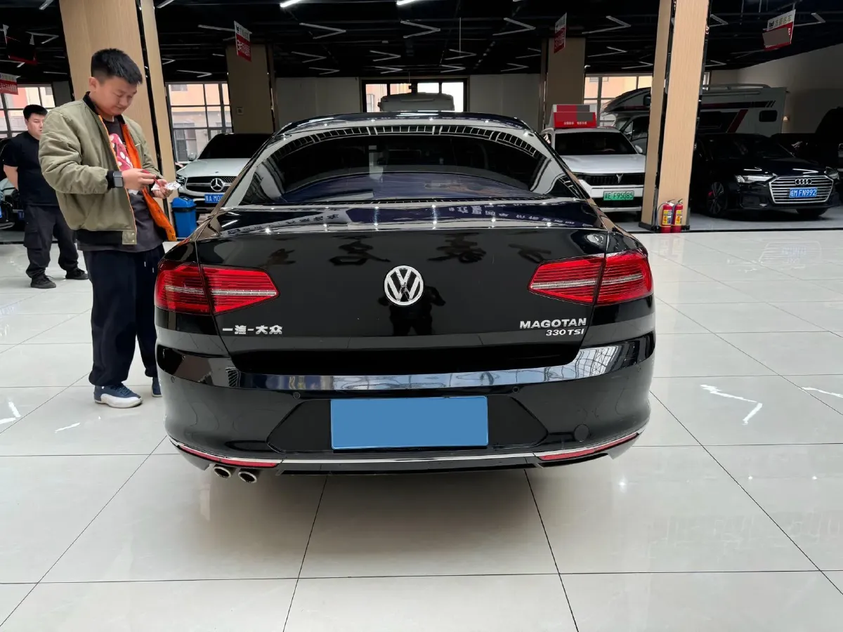 2018 Volkswagen Magotan 1.8T 180HP L4 7DCT,autocango,china used car exporter,china ev exporter,chinese used car exporter,chinese used ev exporter