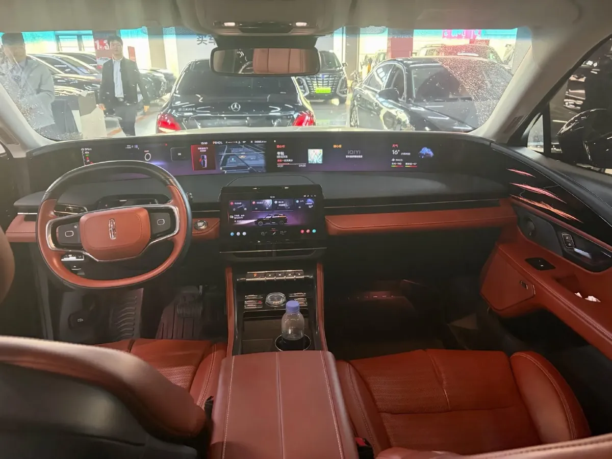 2023 Lincoln Nautilus 2.0T 261HP L4 8AT,autocango,china used car exporter,china ev exporter,chinese used car exporter,chinese used ev exporter