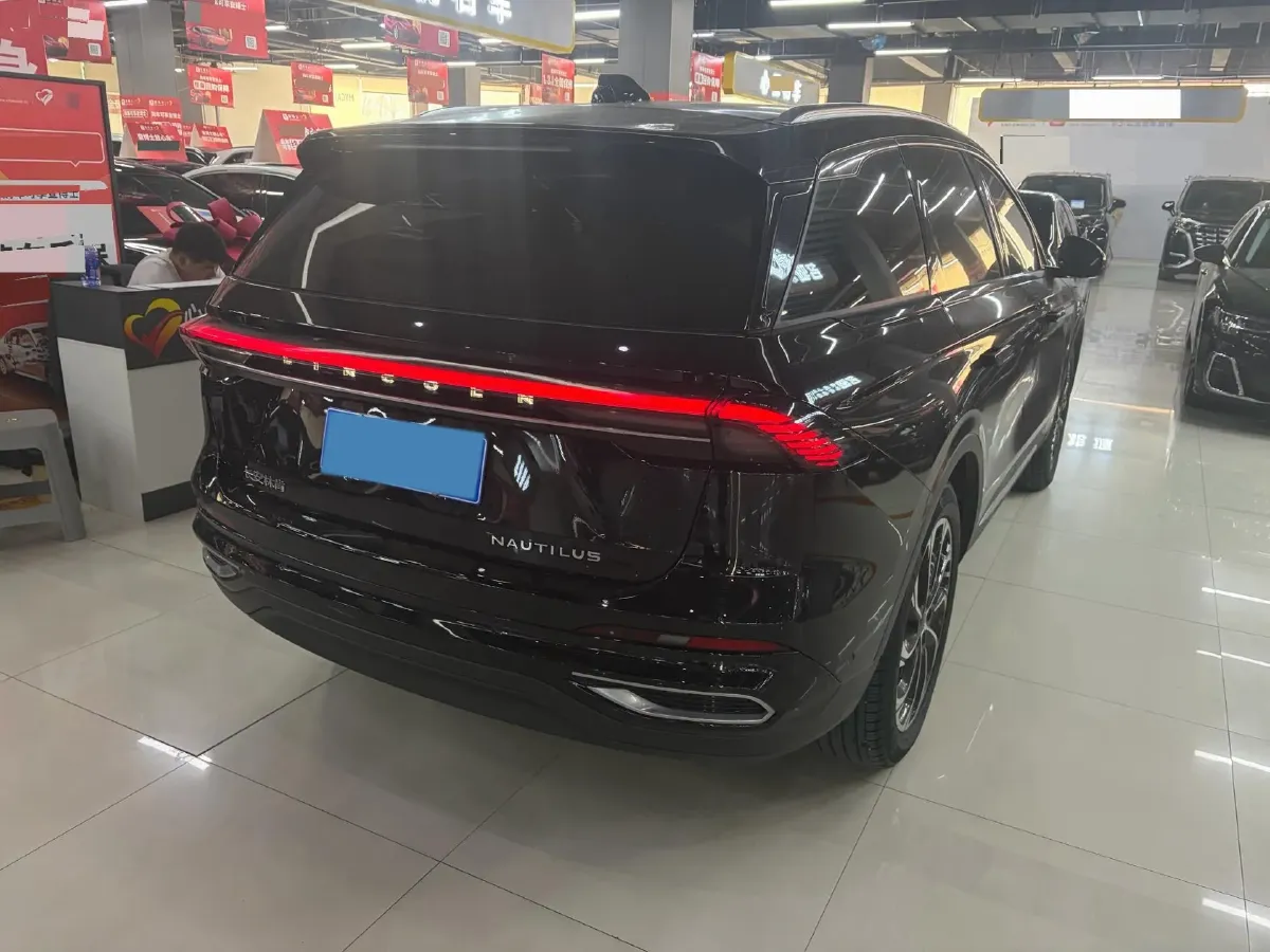 2023 Lincoln Nautilus 2.0T 261HP L4 8AT,autocango,china used car exporter,china ev exporter,chinese used car exporter,chinese used ev exporter