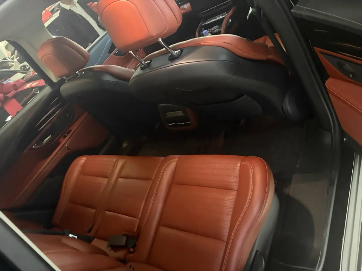 2023 Lincoln Nautilus 2.0T 261HP L4 8AT,autocango,china used car exporter,china ev exporter,chinese used car exporter,chinese used ev exporter