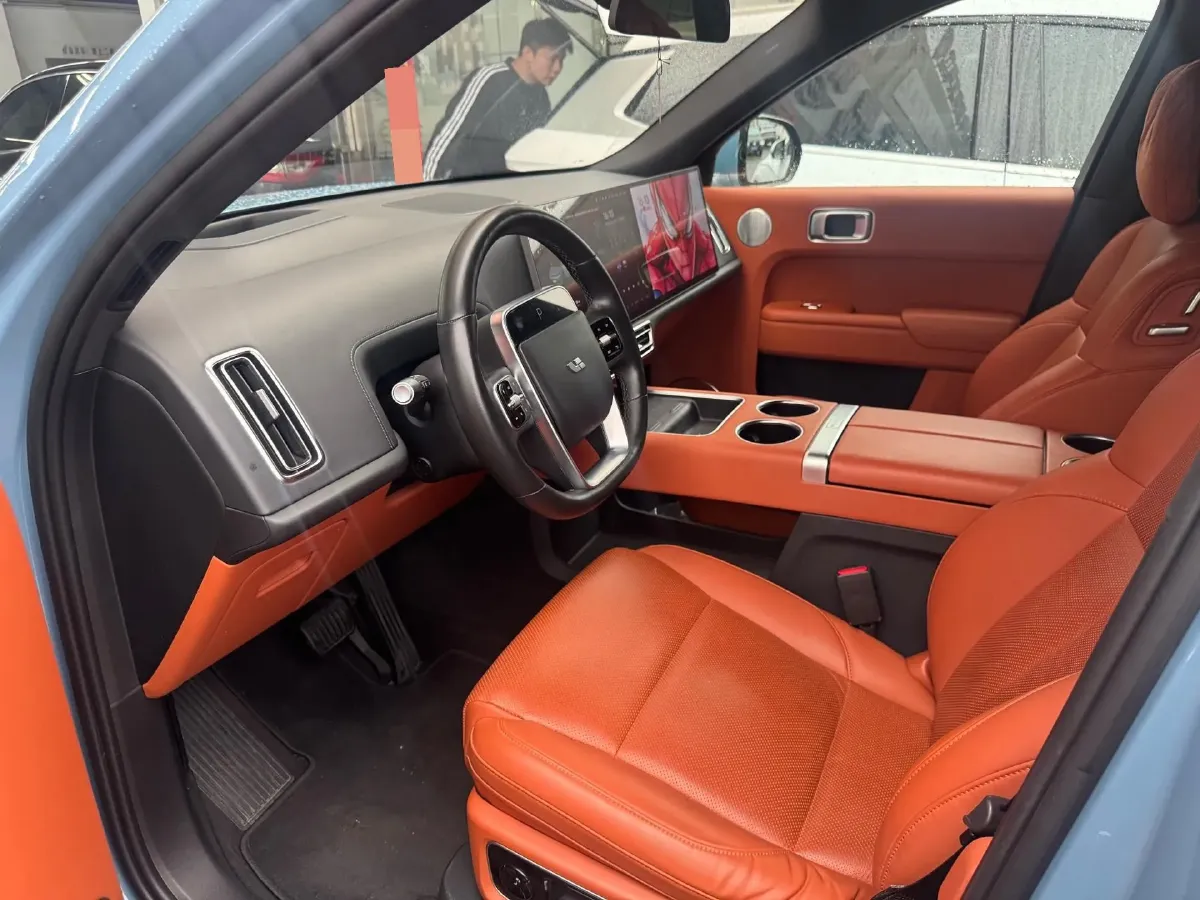 2023 Li L8 Range Extended 154HP REEV 40.9KWH,autocango,china used car exporter,china ev exporter,chinese used car exporter,chinese used ev exporter