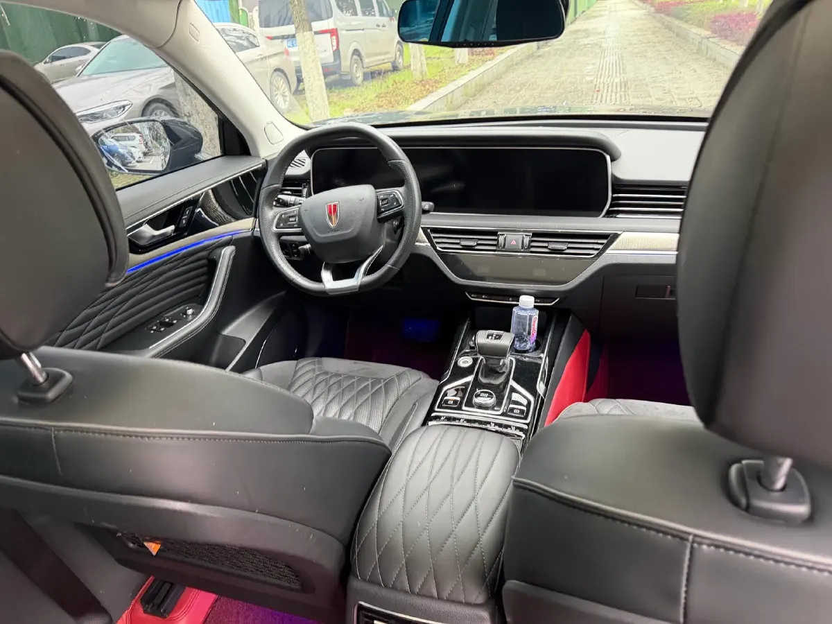 2022 HongQi HS5 2.0T 224HP L4 6AT,autocango,china used car exporter,china ev exporter,chinese used car exporter,chinese used ev exporter