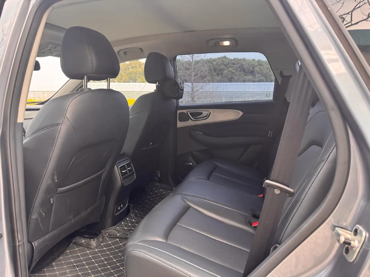 2021 Roewe RX5 1.5T 169HP L4 AMT PHEV 11.1KWH,autocango,china used car exporter,china ev exporter,chinese used car exporter,chinese used ev exporter