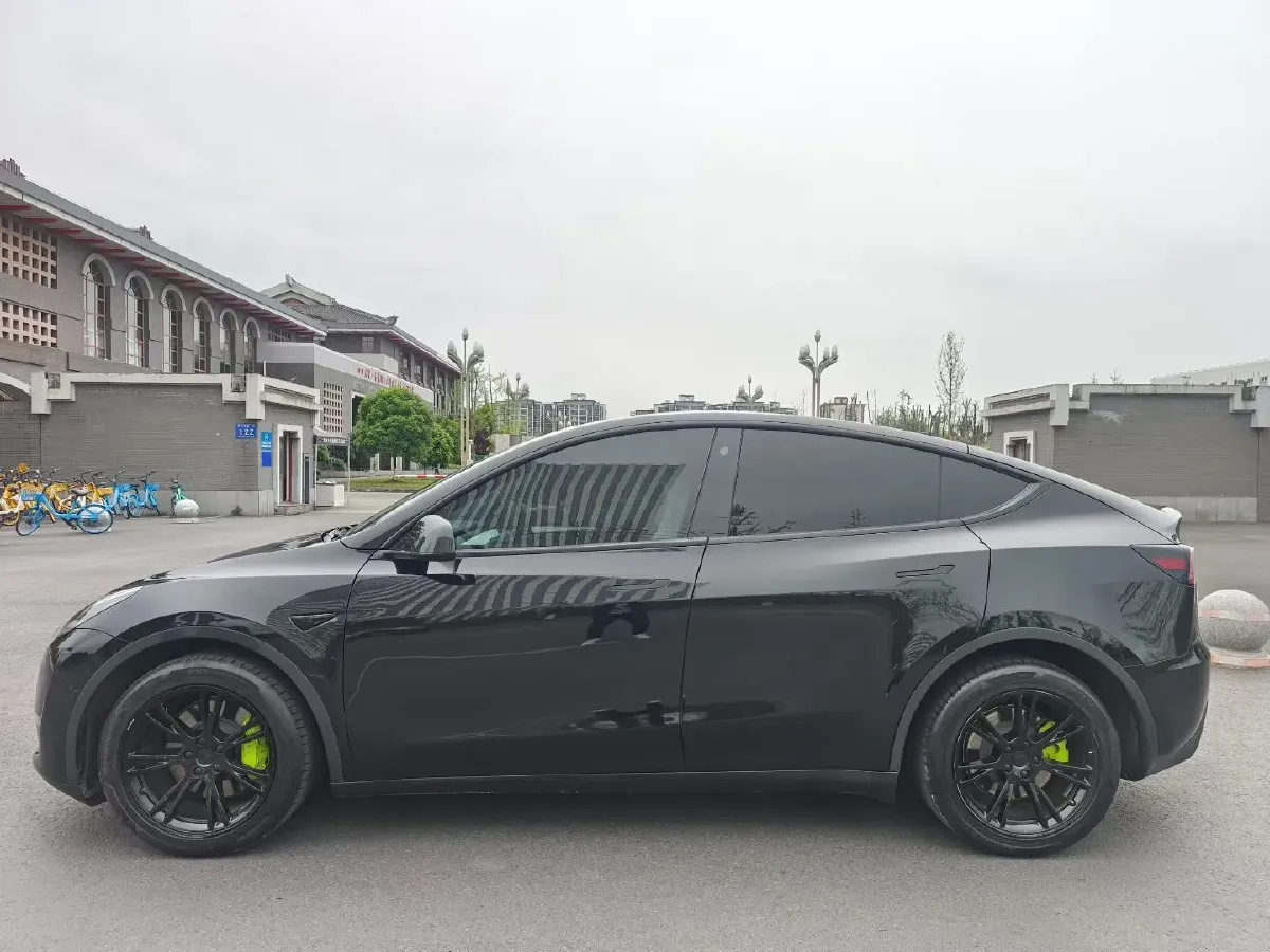 2021 Tesla Model Y BEV 76.8KWH,autocango,china used car exporter,china ev exporter,chinese used car exporter,chinese used ev exporter