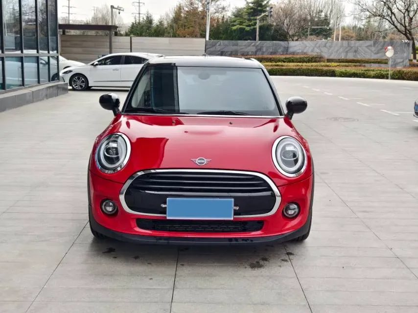 2019 MINI MINI 1.5T 136HP L3 7DCT,autocango,china used car exporter,china ev exporter,chinese used car exporter,chinese used ev exporter