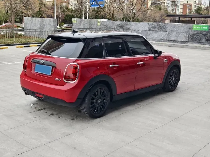 2019 MINI MINI 1.5T 136HP L3 7DCT,autocango,china used car exporter,china ev exporter,chinese used car exporter,chinese used ev exporter